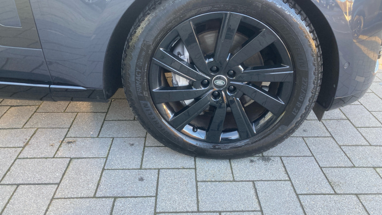 Land Rover Range Rover 3.0 D300 SE 4dr Auto Diesel Estate